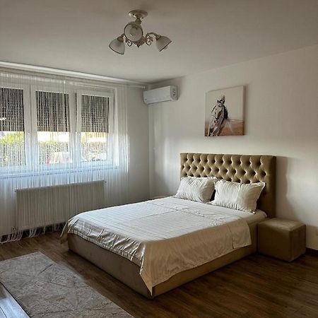 Anastasia Apartament Apartment Oradea Exterior photo